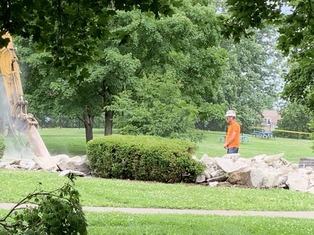confederate soldiers and sailors monument, indianapolis site (june 2020) 03